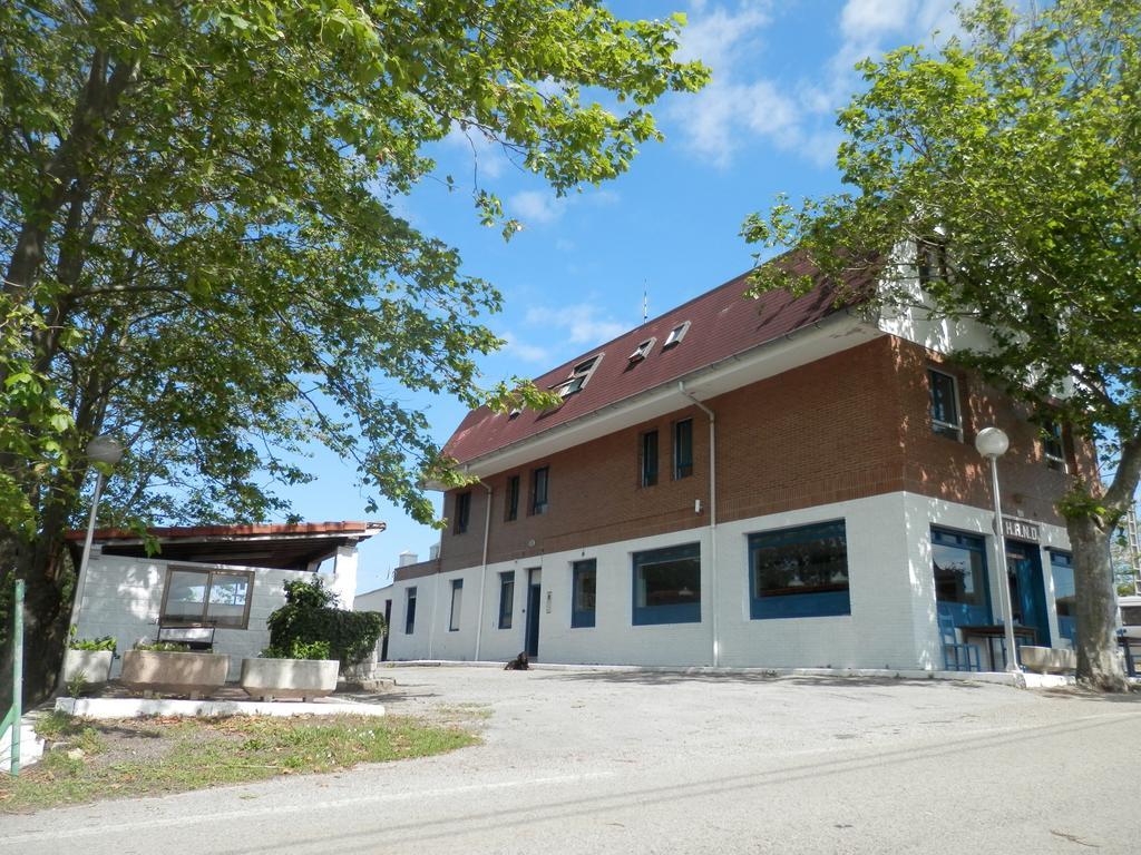 H.A.N.D Surf Hostel Langre  Eksteriør bilde